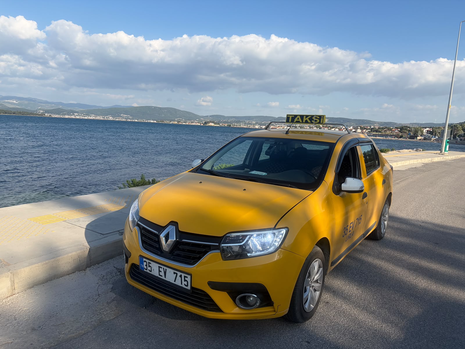 Urla Garaj Taksi deniz kenarı 2